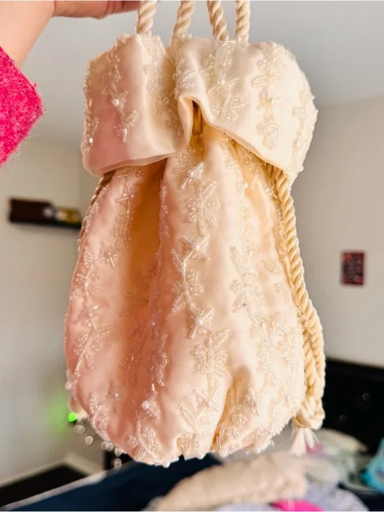 Cream Beaded Drawstring Mini Bag - Picture 7 of 9